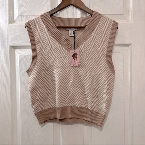 Sincerely Jules Sweater Vest Tan Cream Size XS NWT - Picture 1 of 7